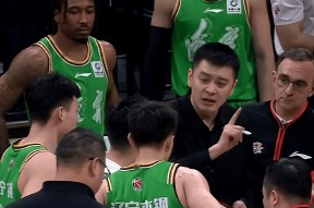 竞技宝德甲集结日再迎强敌，辽宁本钢战术微调，主帅态度——球迷炸锅，心理建设被强调的简单介绍